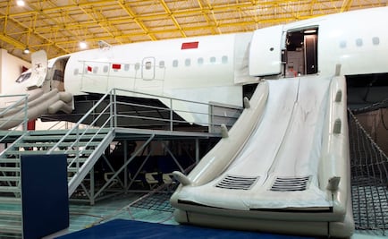 Tobogán de emergencia: cuánto tiempo tienes para salvar tu vida en un vuelo