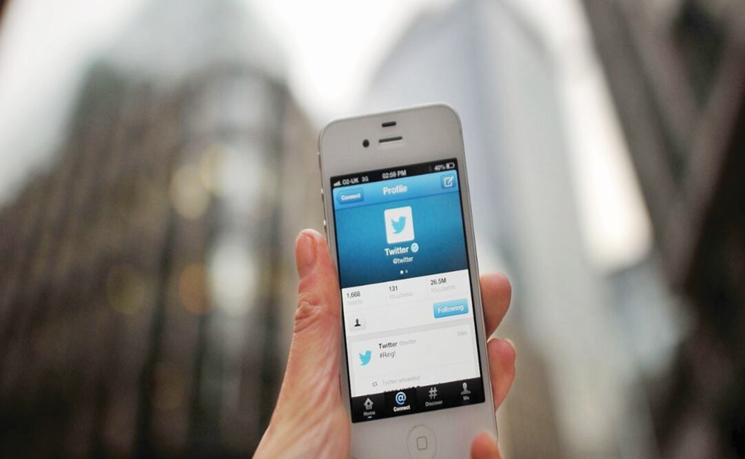 Se van 4 ejecutivos de Twitter; sus acciones caen 