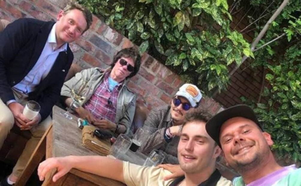 Así celebró Johnny Depp su victoria ante Amber Heard