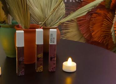 Lanzan colección de labiales inspirada en Frida Kahlo