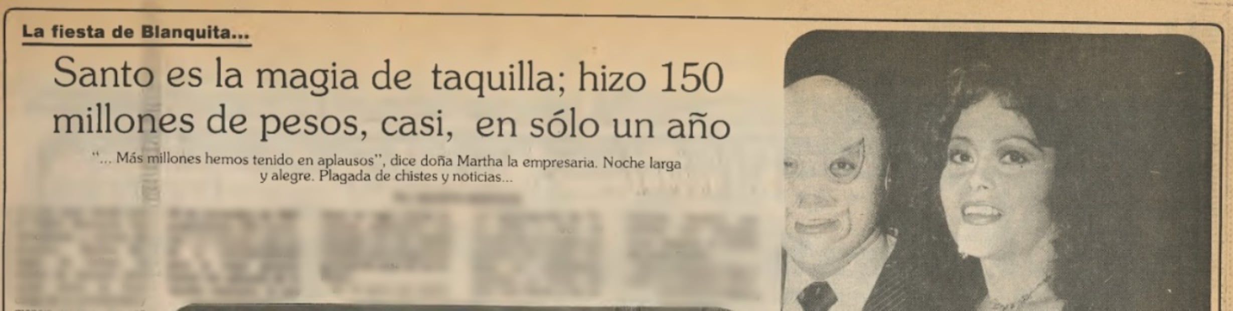 "El Santo" fue un éxito para la taquilla del Blanquita, donde todos querían tomarse foto con él, aquí en una foto en este recinto en diciembre de 1982.
Hemeroteca EL UNIVERSAL.
