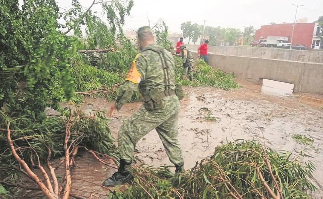 Un total de 295 militares fueron desplegados en Sinaloa, Durango y Nayarit para apoyar a la población afectada. Foto: Cortesía.