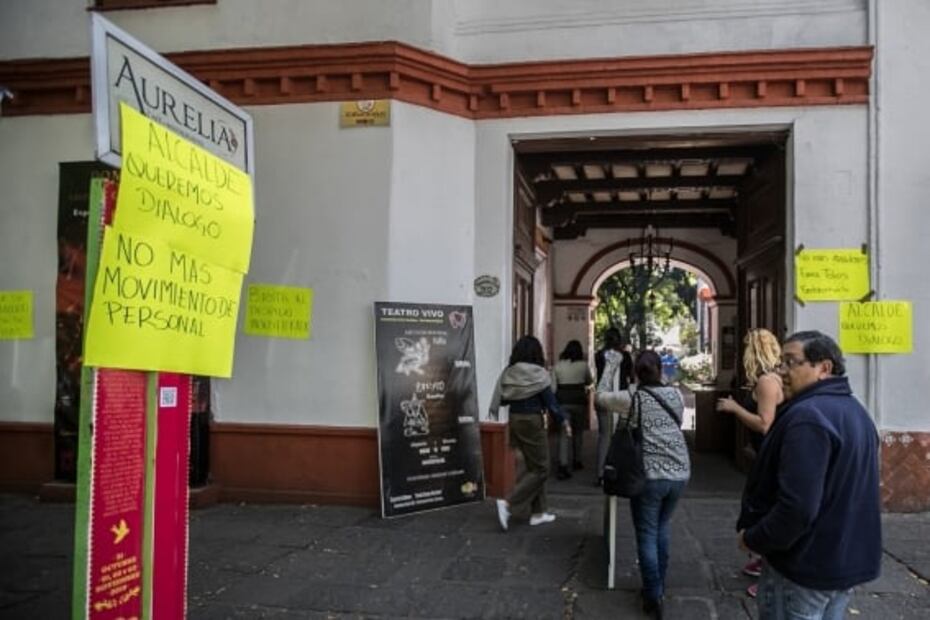 Trabajadores de Cultura cierran casa Reyes Heroles por acoso laboral de directora