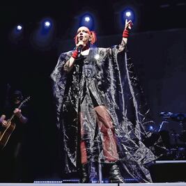 Garbage celebra con sus fans el Día de Muertos