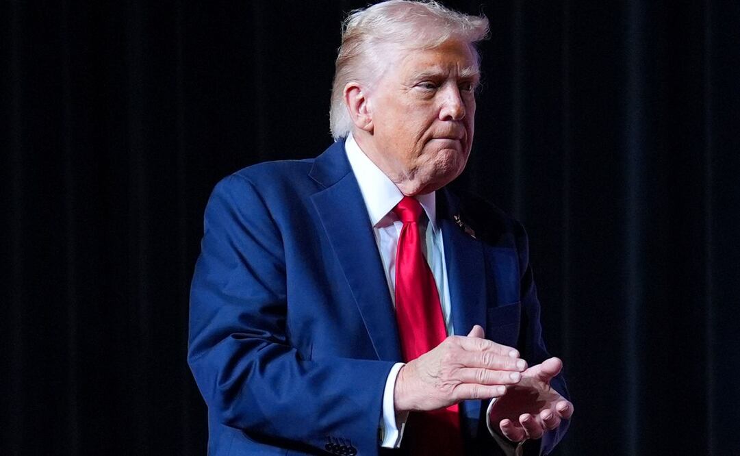 El presidente Donald Trump tras hablarle a militares en la Base de la Infantería de Marina en Quantico, Virginia, el 30 de septiembre del 2025. Foto: AP