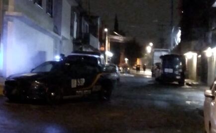 Asesinan a tiros a 2 jóvenes frente a su casa en Iztapalapa 