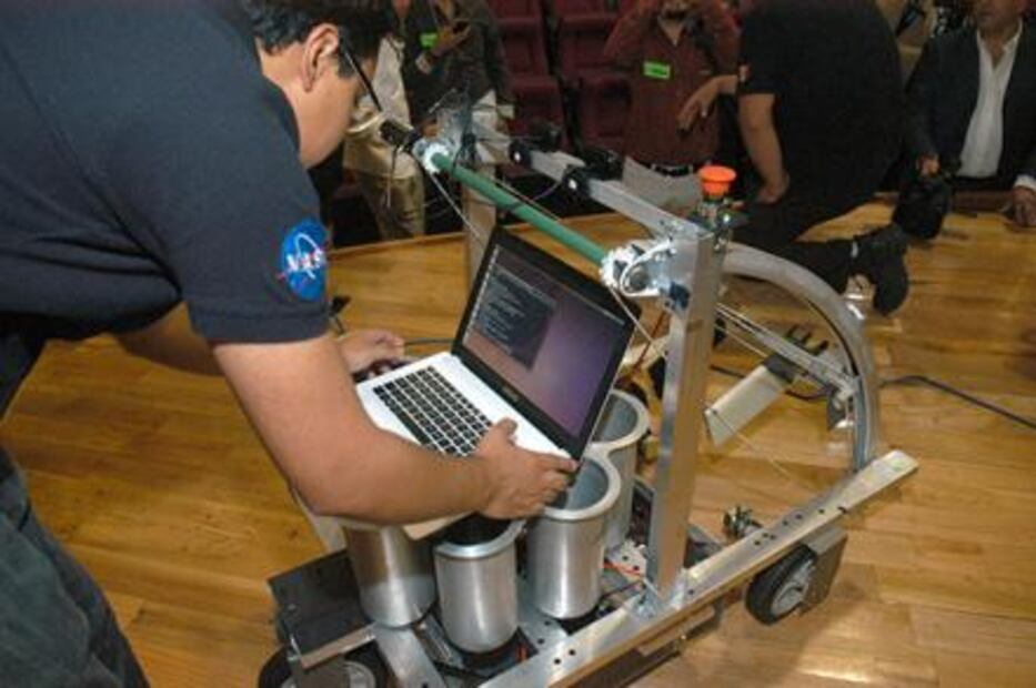 Estudiantes de la UNAM ganan premio de la NASA