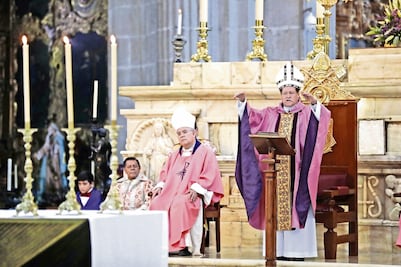 Empresas que apoyen muro, traidores: Iglesia