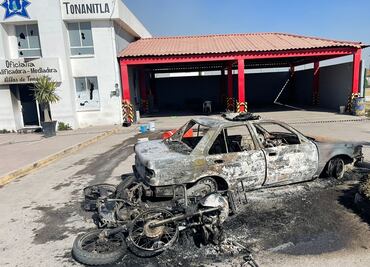 Habitantes de Villas de Tonanitla queman patrullas en protesta por presunto abuso policial