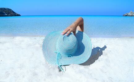 Prepárate para la playa. Busca tu sombrero