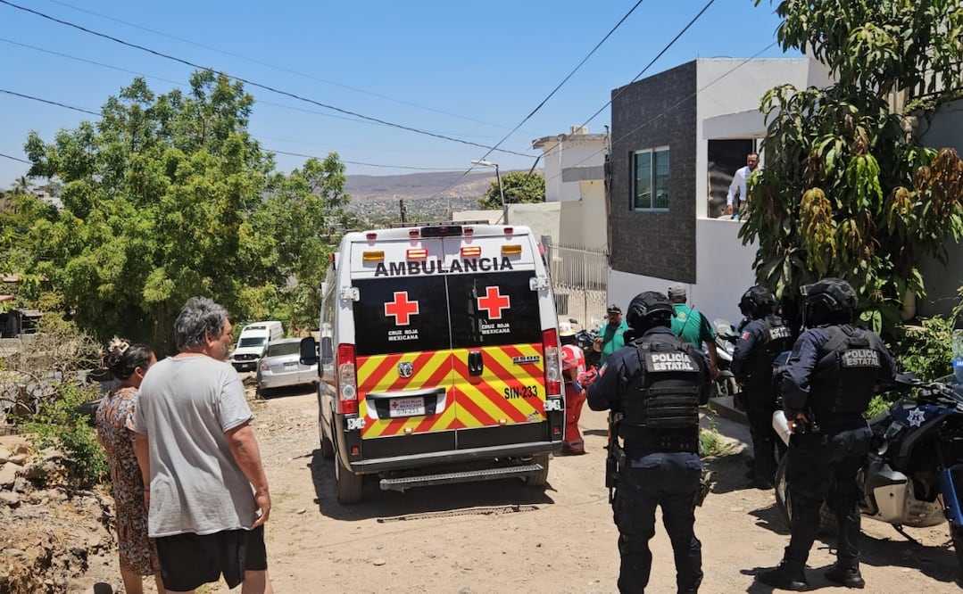 La mayor de las víctimas del accidente fue trasladada a un hospital para atención médica. Foto: Cortesía