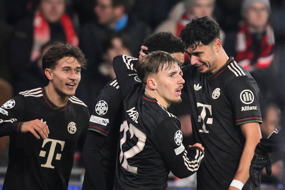Bayern Munich en festejo de gol, durante el último partido de la fase regular de la Champions League - Foto: AFP
