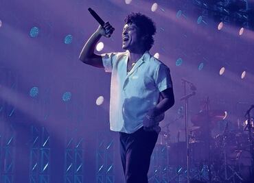 Bruno Mars y otros artistas latinos aprueban la presentación de Bad Bunny en el Super Bowl LX