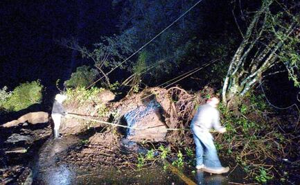 Reportan derrumbes por lluvias intensas en varios municipios de Hidalgo