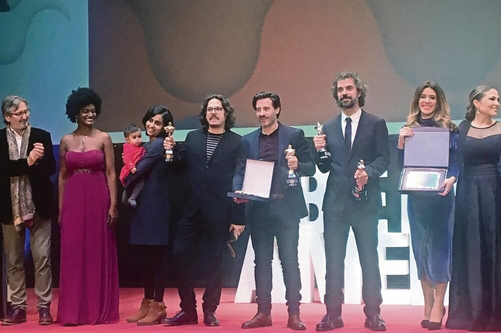 La foto de los triunfadores de la edición número 44 del certamen. (CÉSAR.HUERTA. EL UNIVERSAL)