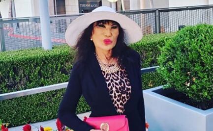 Lyn May sorprende con mini cintura y sexys movimientos 