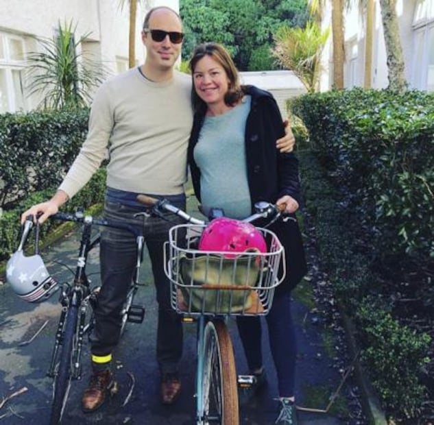 Nueva Zelanda. La ministra que fue al hospital en bicicleta para dar a luz