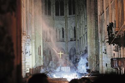 Devastación cultural tras incendio en Notre Dame