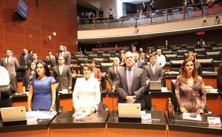 Congreso guarda minuto de silencio por tiroteo en El Paso, Texas 