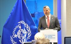 Reporta 20 mil marineros y 15 mil pasajeros bloqueados en el Golfo por la guerra en Irán; el estrecho de Ormuz está paralizado