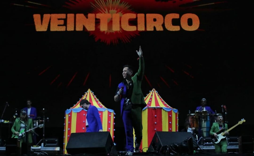 Presentación del grupo argentino Caligaris en el escenario principal del Vive Latino. Foto: Fernanda Rojas / EL UNIVERSAL