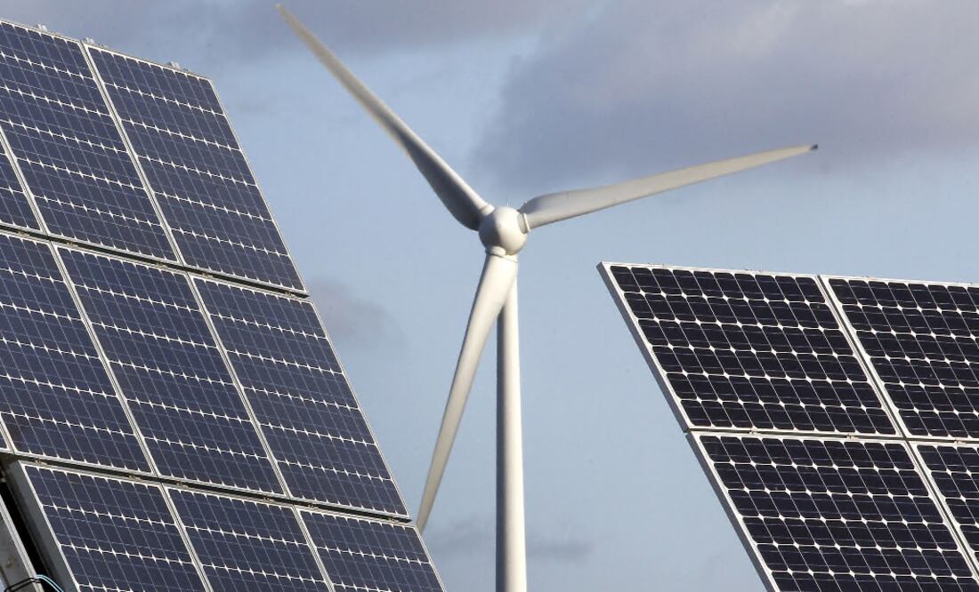 The Mexican government argues that renewable energies are not trustworthy because they depend on meteorological conditions - Photo: Michael Sohn/AP