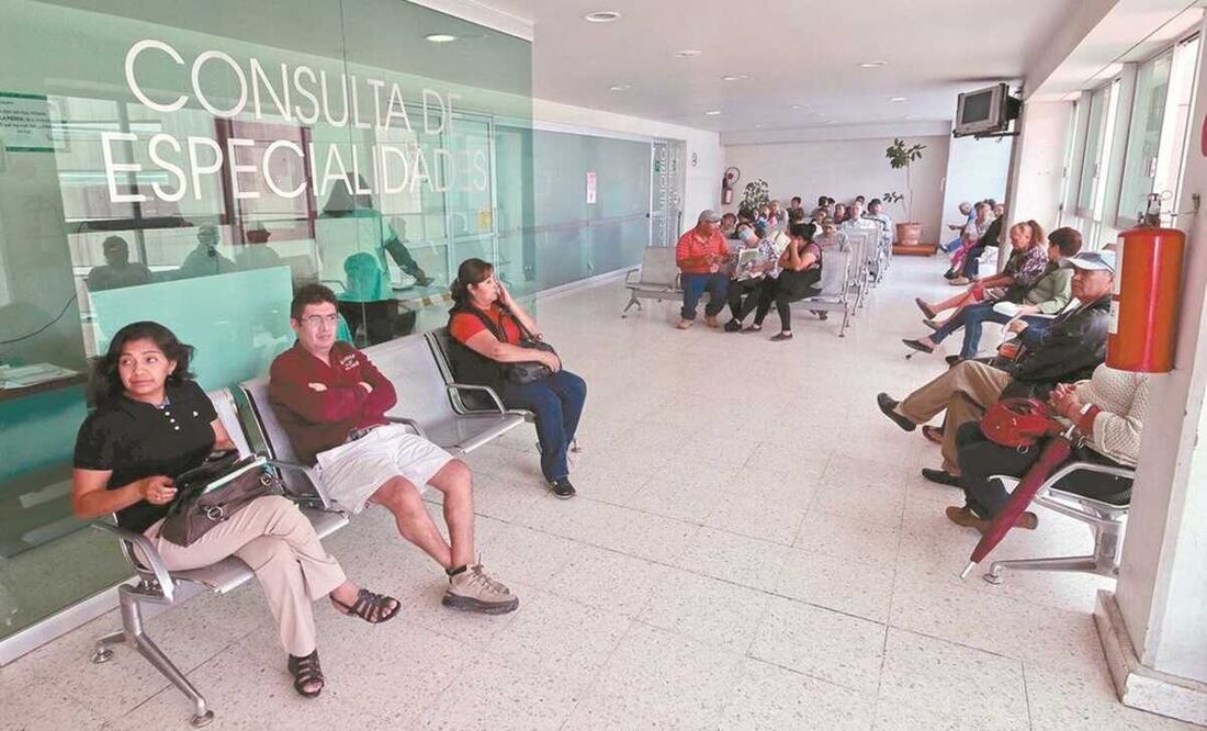El presidente de la Comisión de Salud de la Cámara de Diputados, Emmanuel Reyes Carmona (Morena), presentó la iniciativa. Foto: EL UNIVERSAL