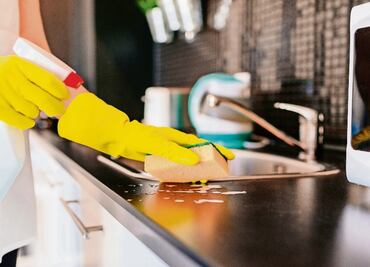 Mexican filmmaker Alfonso Cuarón backs domestic workers affected by the COVID-19 pandemic