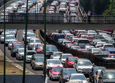 Este viernes no circulan los automóviles con engomado azul