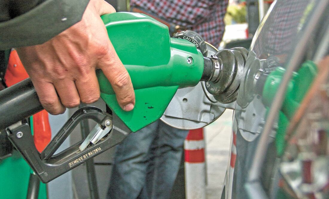 Es la primera vez que baja el estímulo para la gasolina regular desde el 5 de febrero. Foto: ARCHIVO EL UNIVERSAL