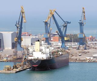 Diputados perfilan pasar el control de puertos a la Semar
