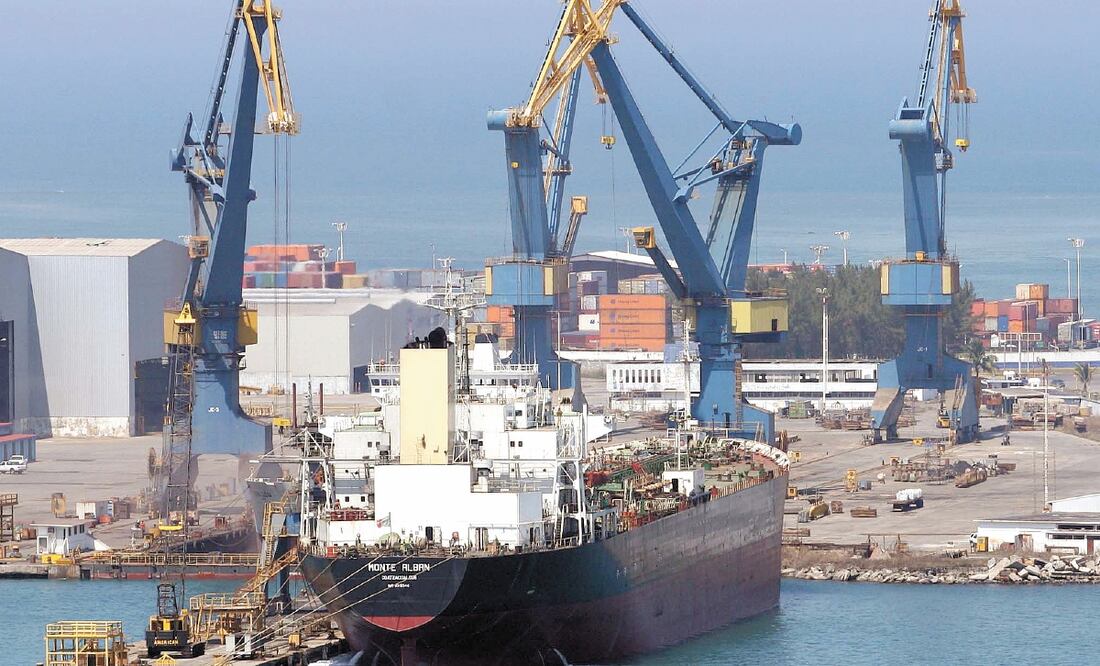 En la Cámara de Diputados se busca quitarle el control de todos los puertos mexicanos a la Secretaría de Comunicaciones y Transportes para trasladarlos a la Secretaría de Marina. ARCHIVO EL UNIVERSAL