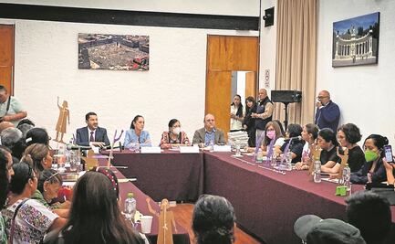 Se reúne Sheinbaum con feministas e indígenas