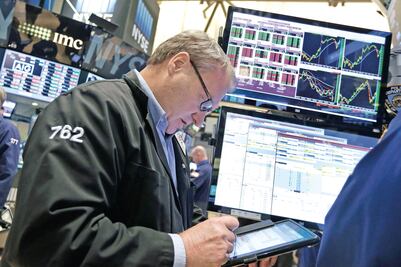 Petróleo y Apple provocan caídas en Wall Street