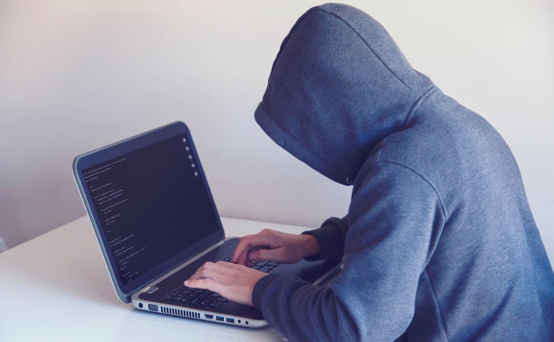 Cuentas activas de exempleados elevan el riesgo de ciberseguridad. Foto: Pexels