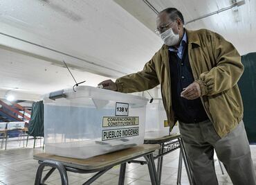 Chile termina primera jornada en "megaelección" con 19% de participación