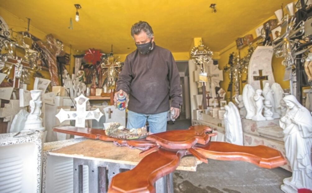 Muertes por Covid aumentan y las ventas de urnas también