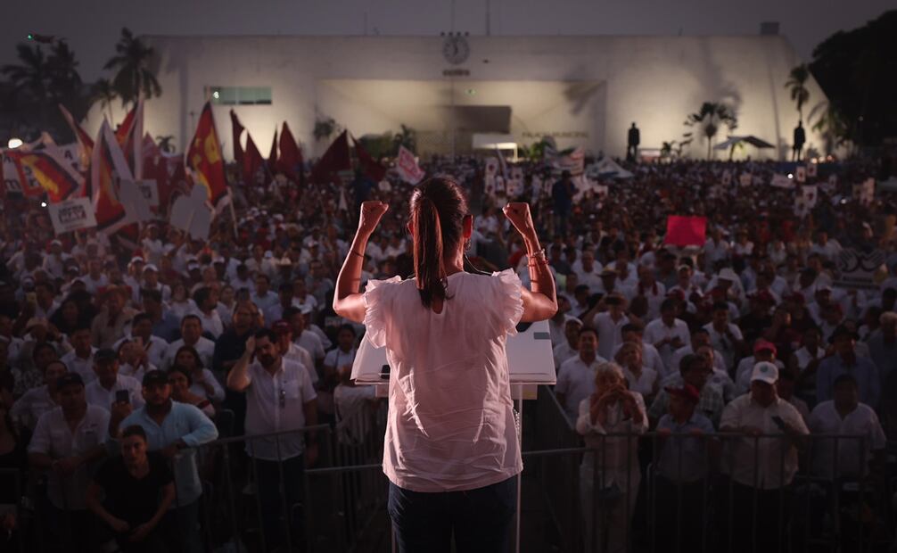 Claudia Sheinbaum y Javier May encabezaron el cierre de campaña de Tabasco en la plaza de la Revolución de Villahermosa ante miles de simpatizantes de la coalición Sigamos Haciendo Historia. Foto: Diego Simón / EL UNIVERSAL