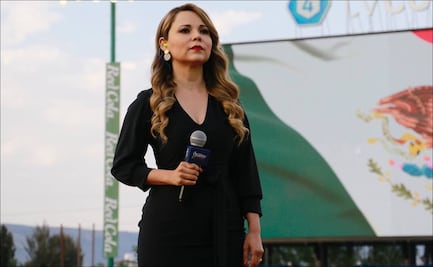 Cantante olvida el himno nacional en el regreso de la LMB