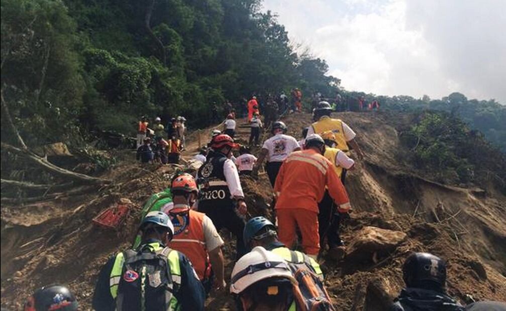 Esta es la mayor catástrofe natural de 2015 en el país, un hecho que obligó a las autoridades a declarar, el pasado viernes, alerta naranja a nivel nacional y roja municipal. Foto: @LUISFELIPE_P  