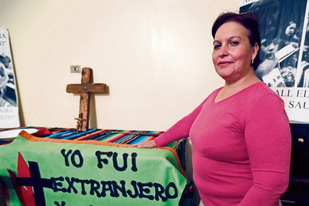 Jacobita Cortez es coordinadora del Ministerio Legal de Familias Latinas Unidas de la Arquidiocesis de Chicago (LUIS CORTÉS. EL UNIVERSAL)