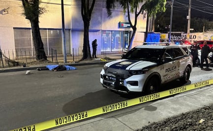 Accidente vial deja saldo de un hombre sin vida; dos mujeres resultan lesionadas tras derrape en Iztacalco