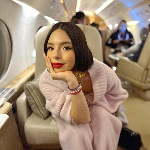 Los looks de Ángela Aguilar durante su viaje a Cuba