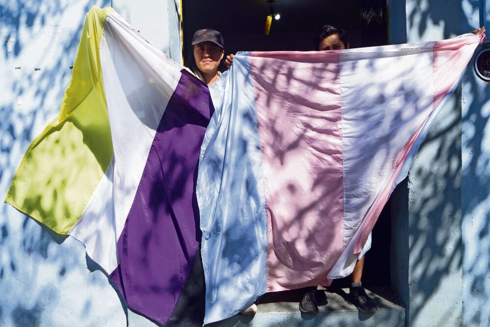 El tema del desabasto de testosterona ejemplifica cómo y por qué las transmasculinidades están invisibilizadas, señala Daniel, activista transmasculino. Foto: Edwin Hernández