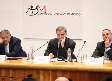 Analizaremos impacto de iniciativa para reducir comisiones: banqueros