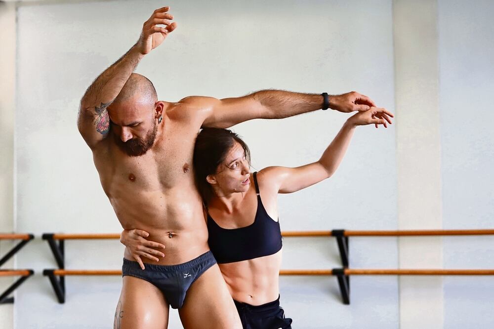 Bailarines de Delfos, en un ensayo de Paisajes insondables. Foto: Berenice Fregoso / El Universal