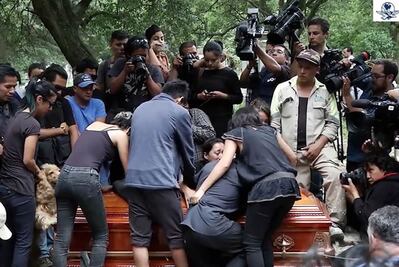 Dan el último adiós a Rubén Espinosa