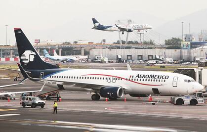 Gobierno analiza poner a la venta aeropuertos: SCT