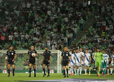 Autorizan 70% de aforo para la final de ida de Santos vs Cruz Azul