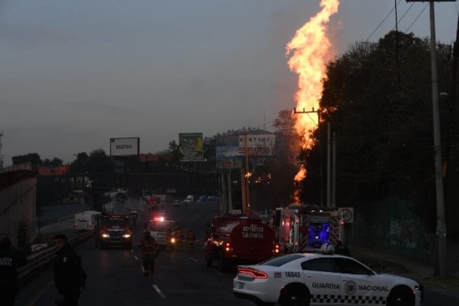 Video. Se incendia pipa de gas LP en la autopista México-Pachuca